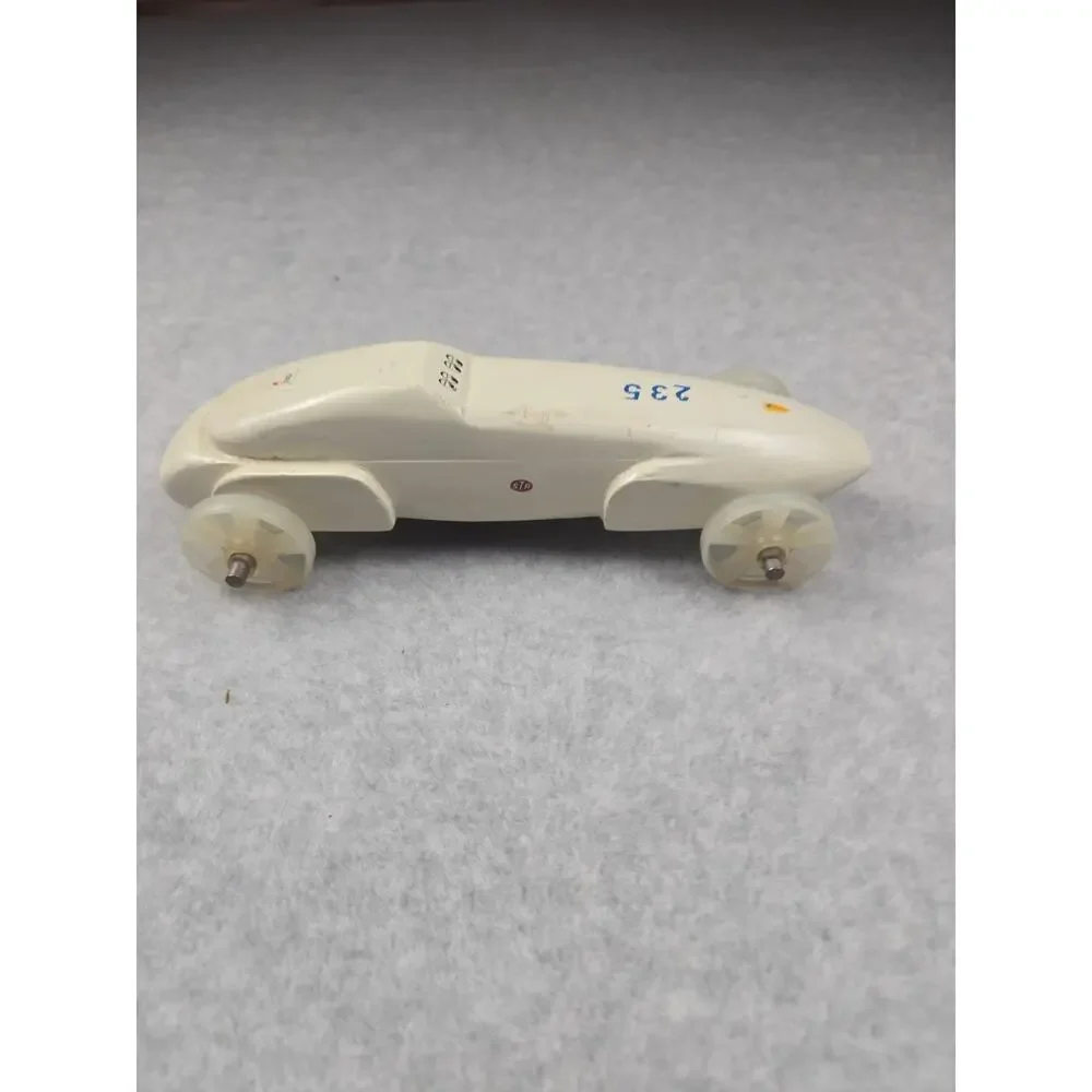 Vintage Pinewood Derby Car Custom White Streamliner Race Car #235 Awana